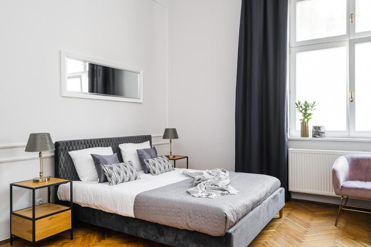 Cracovian Homes By Loft Affair Apartment