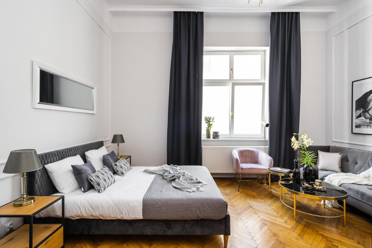 Cracovian Homes By Loft Affair Apartment